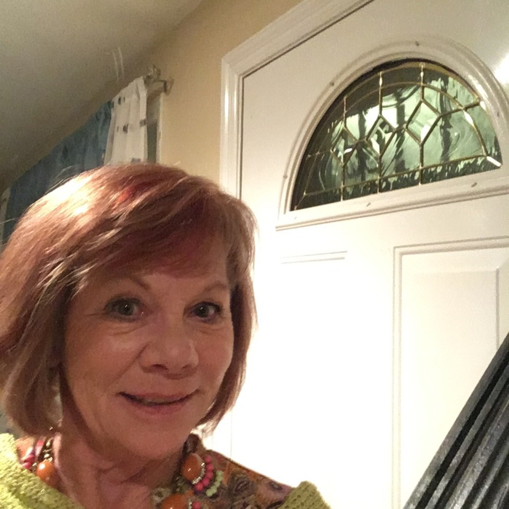 Meet your Posher, Deborah